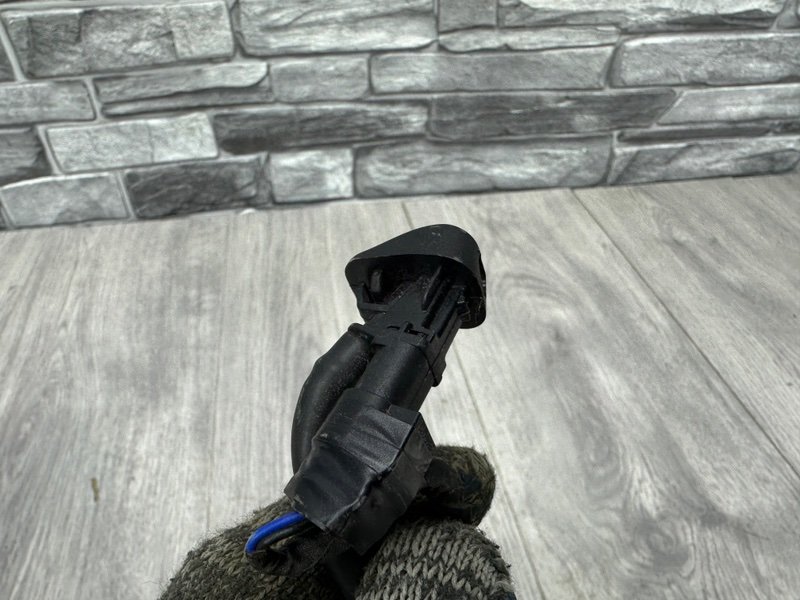 Форсунка омывателя лобового стекла, 5000 рублей, Москва