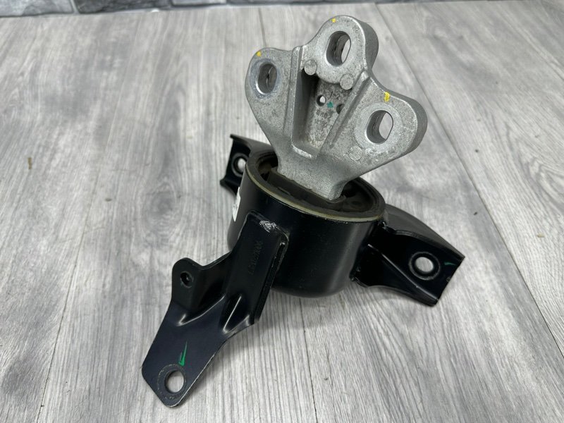 Опора двигателя, 6000 рублей, Москва