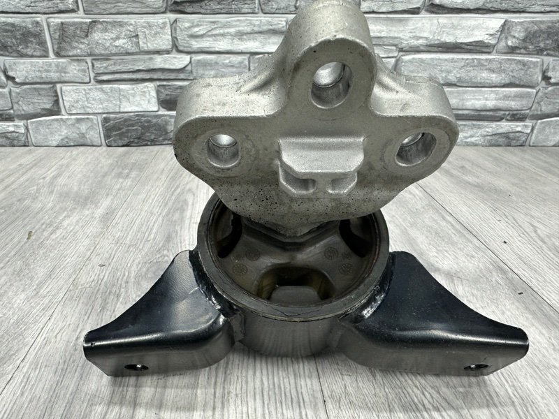 Опора двигателя, 6000 рублей, Москва