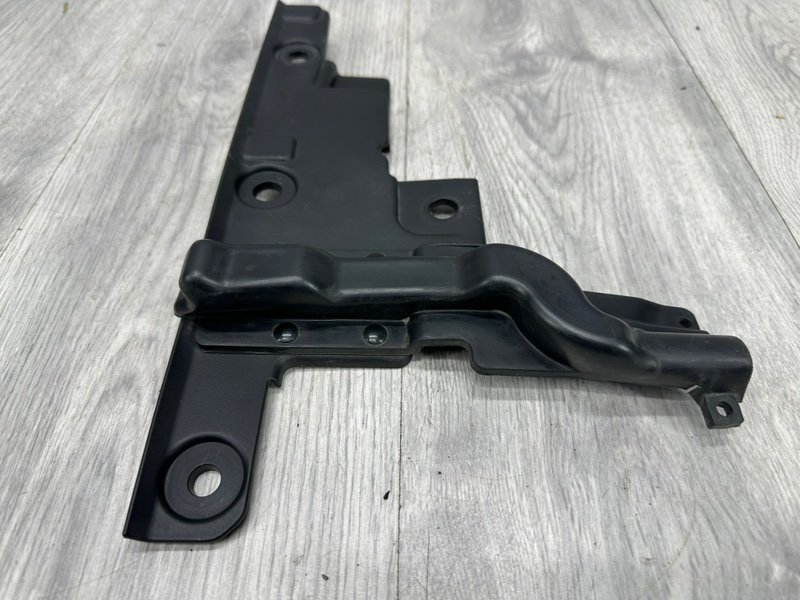 Накладка крыла, 1000 рублей, Москва