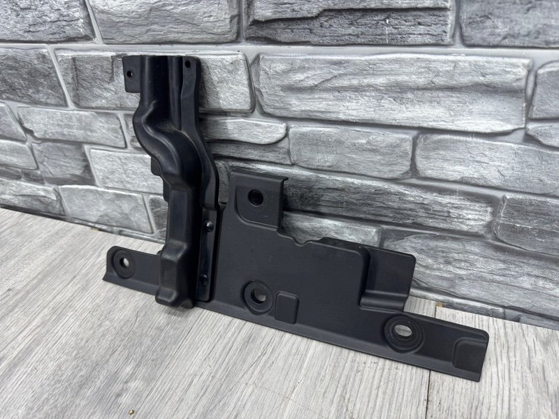 Накладка крыла, 1000 рублей, Москва