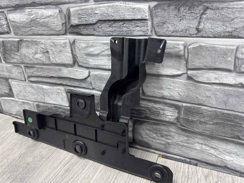 Накладка крыла, 1000 рублей, Москва