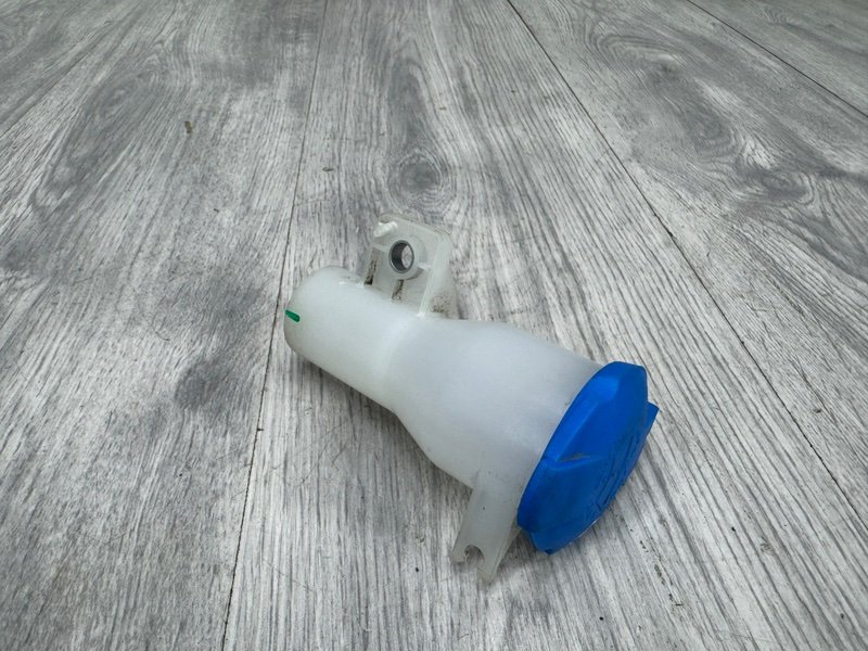 Горловина бачка стеклоомывателя, Москва