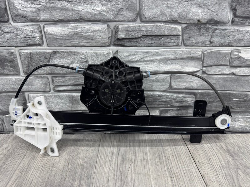 Стеклоподъемник задний, 3500 рублей, Москва