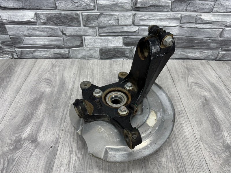 Кулак поворотный, 14000 рублей, Москва