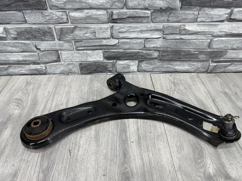 Рычаг передний правый, 8000 рублей, Москва