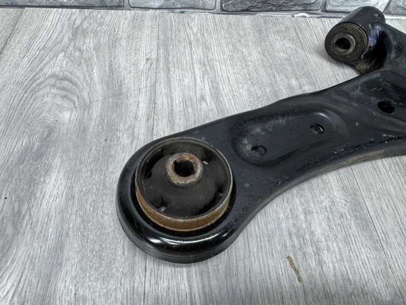 Рычаг передний правый, 8000 рублей, Москва