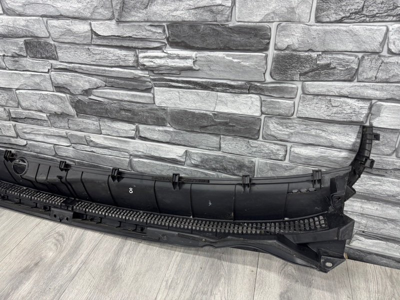 Планка под лобовое стекло, 1000 рублей, Москва