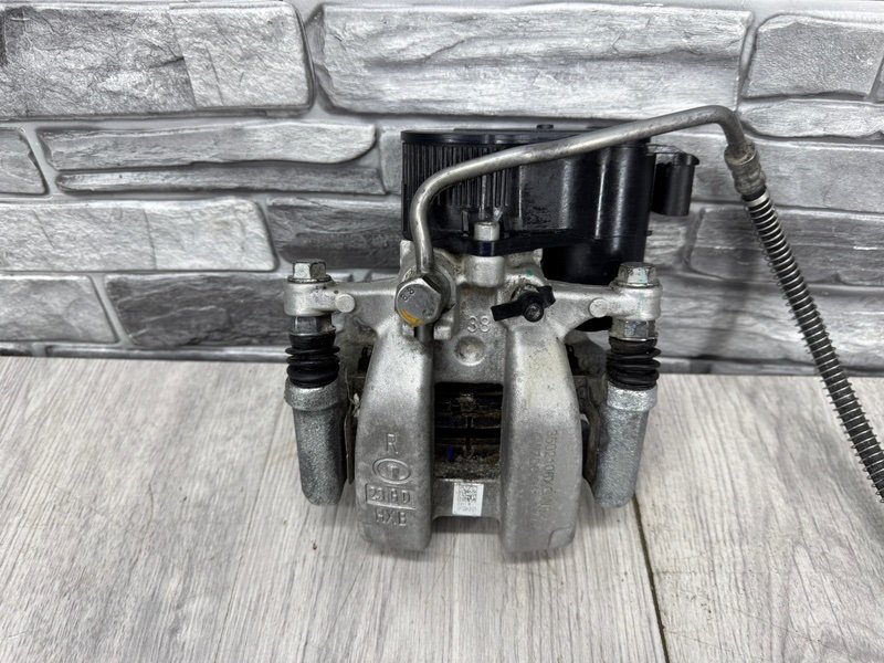 Суппорт тормозной задний правый, 8000 рублей, Москва