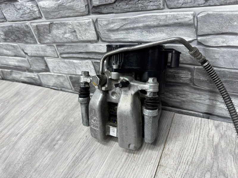 Суппорт тормозной задний правый, 8000 рублей, Москва