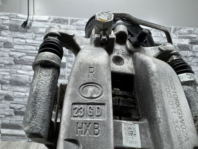 Суппорт тормозной задний правый, 8000 рублей, Москва