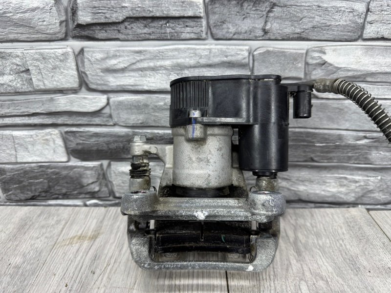 Суппорт тормозной задний левый, 12000 рублей, Москва