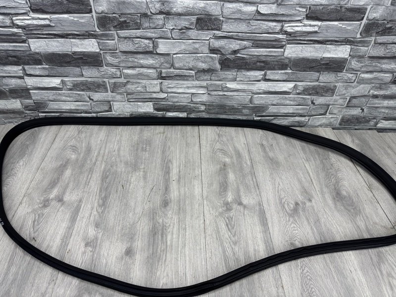 Уплотнительная резинка боковой двери, Москва