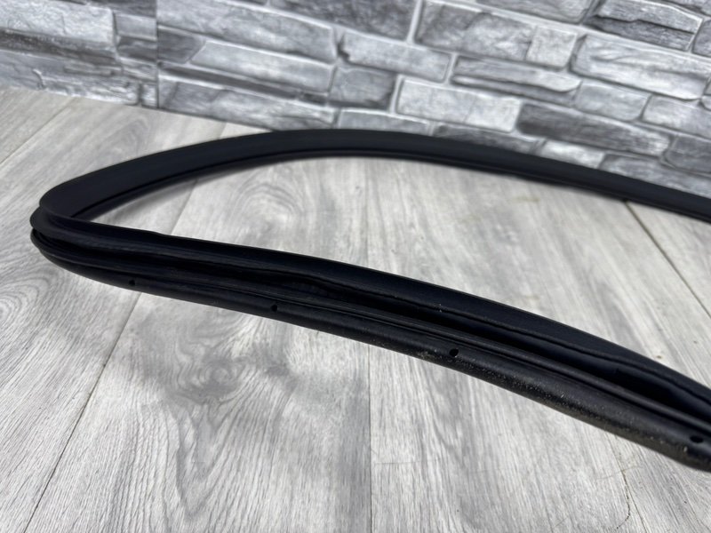 Уплотнительная резинка боковой двери, Москва