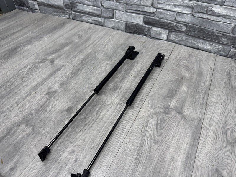 Амортизатор двери багажника, 2000 рублей, Москва