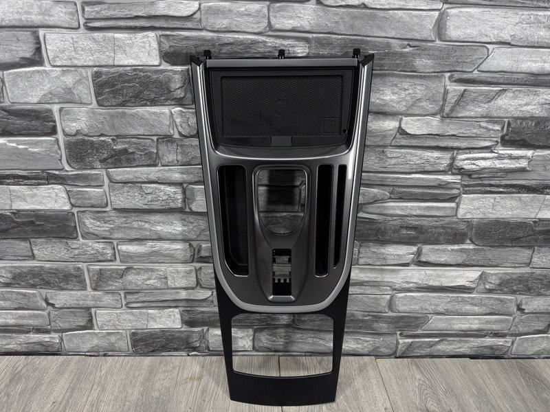 Накладка декоративная, 10000 рублей, Москва