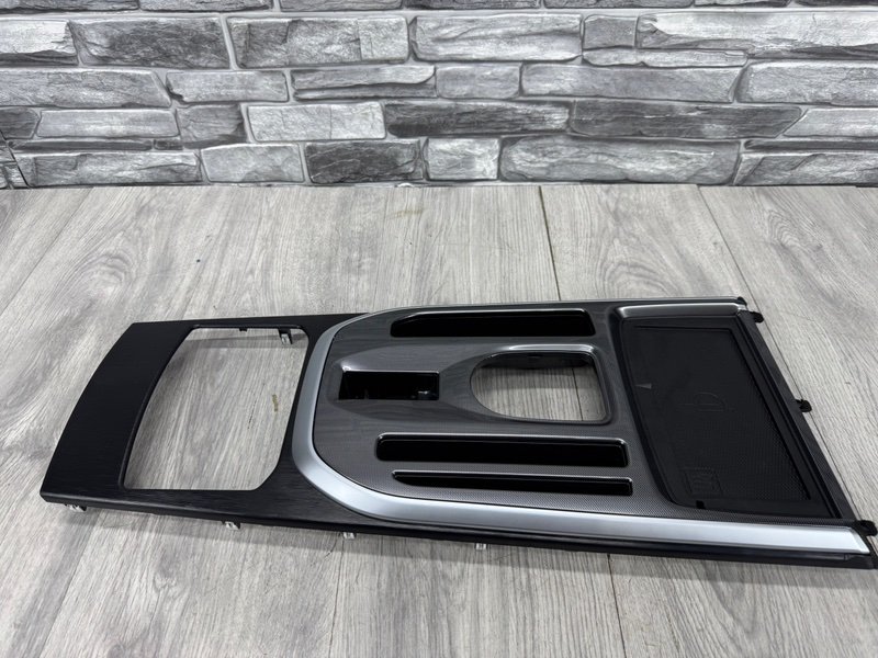 Накладка декоративная, 10000 рублей, Москва