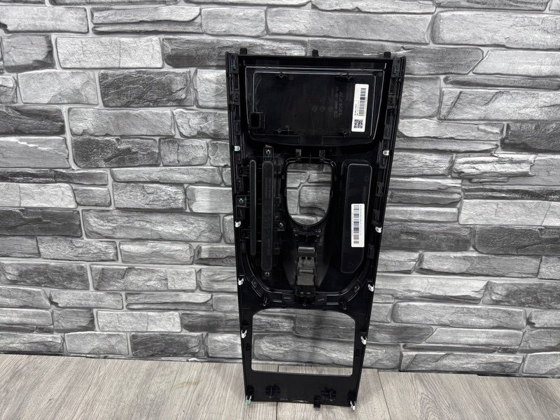 Накладка декоративная, 10000 рублей, Москва