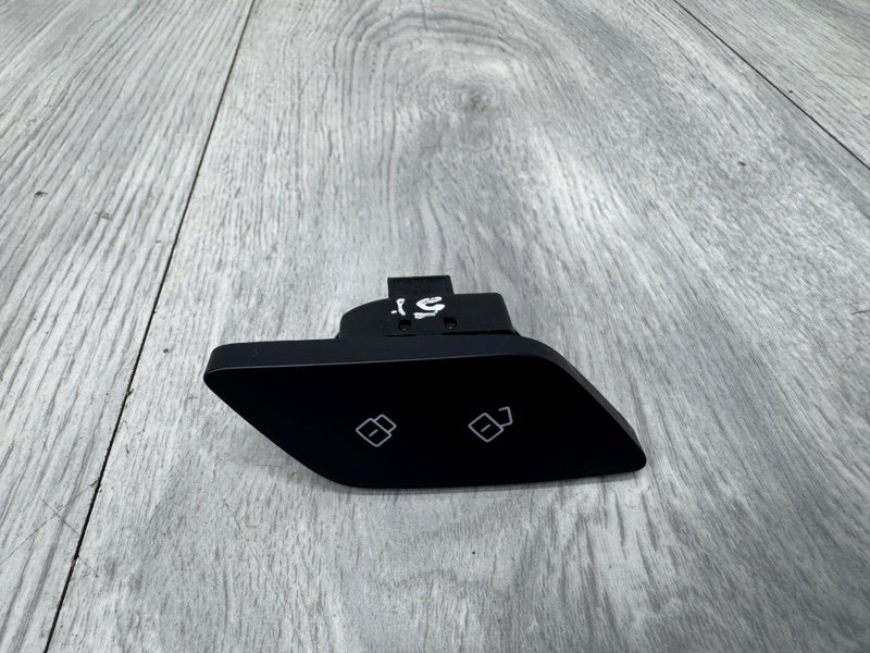 Кнопка центрального замка, 1000 рублей, Москва