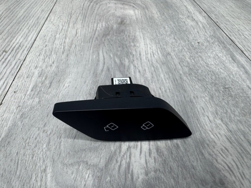 Кнопка центрального замка, 1000 рублей, Москва