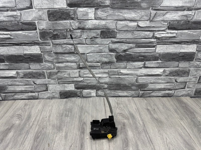 Замок двери передней правой, 3500 рублей, Москва