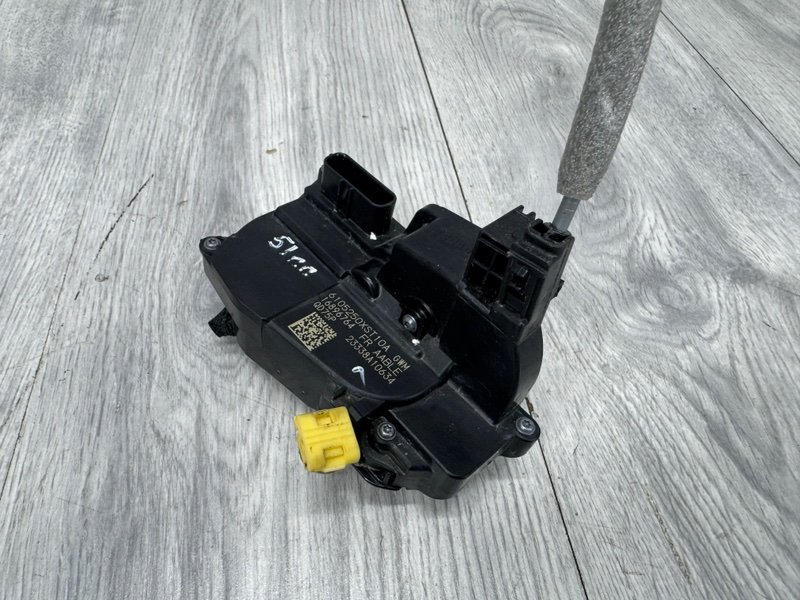 Замок двери передней правой, 3500 рублей, Москва