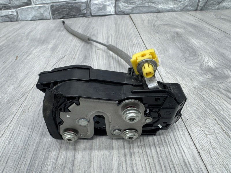 Замок двери передней правой, 3500 рублей, Москва