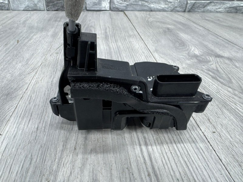 Замок двери передней правой, 3500 рублей, Москва