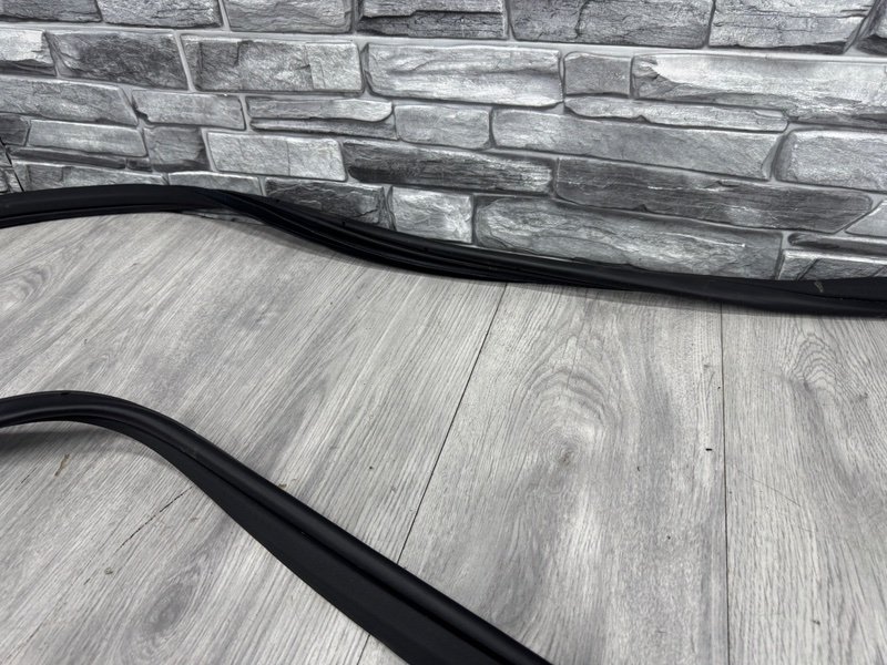 Уплотнительная резинка боковой двери, Москва