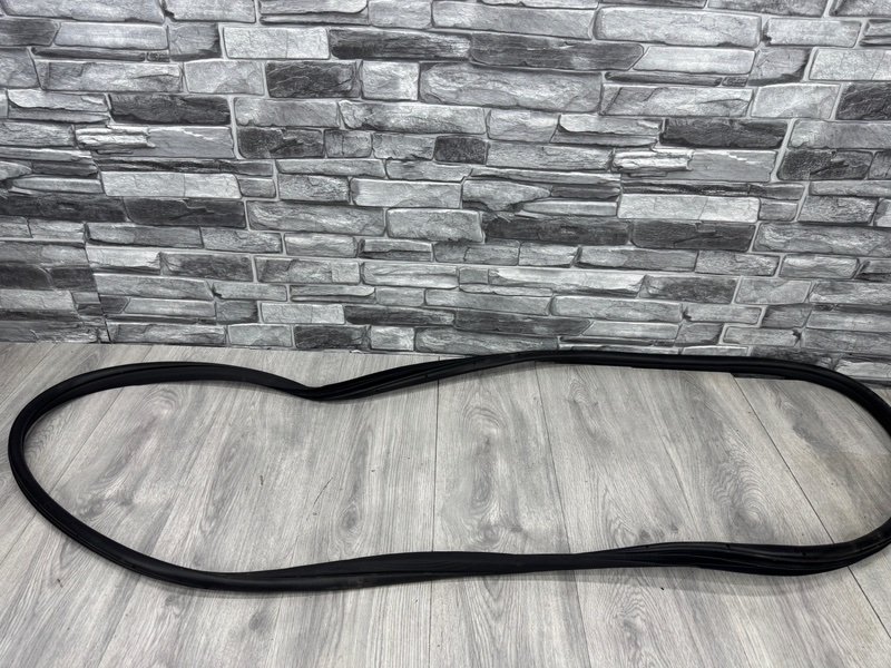 Уплотнительная резинка боковой двери, Москва