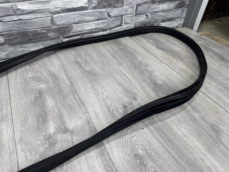 Уплотнительная резинка боковой двери, Москва