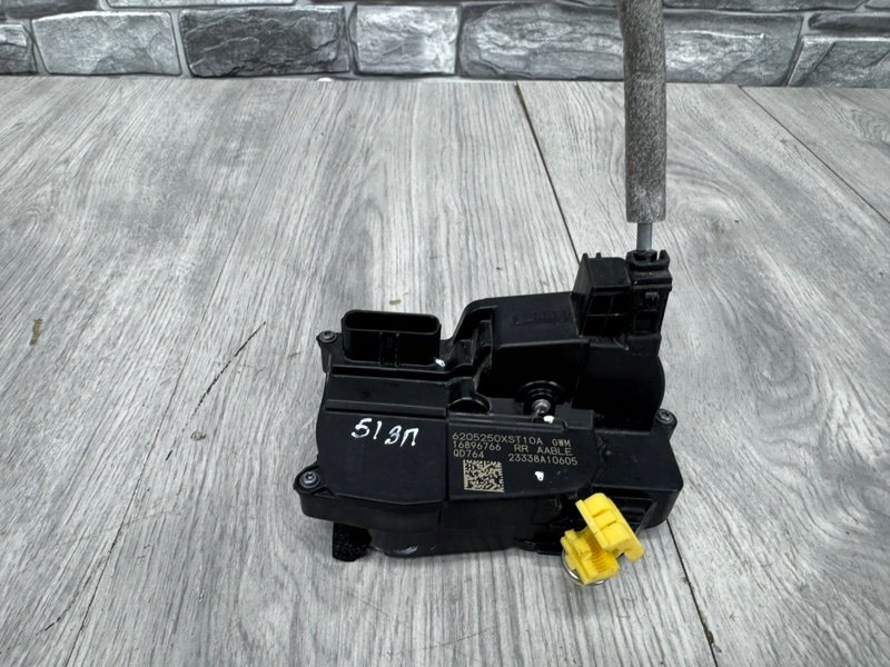 Замок двери задней правой, 2500 рублей, Москва