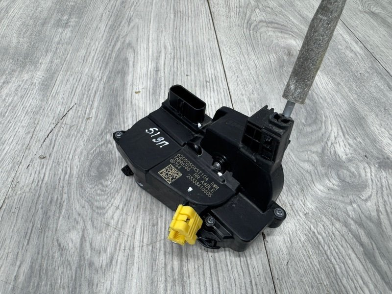 Замок двери задней правой, 2500 рублей, Москва