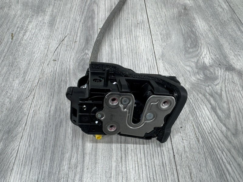 Замок двери задней правой, 2500 рублей, Москва