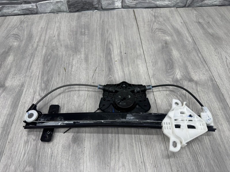 Стеклоподъемник задний, 3500 рублей, Москва