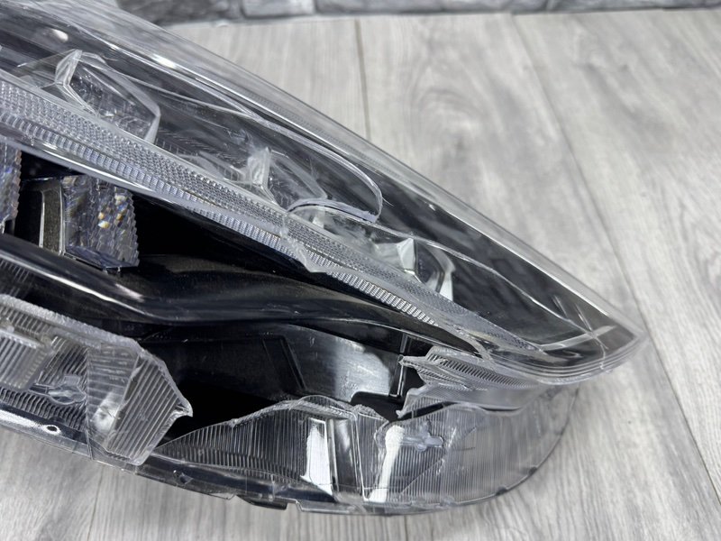 Фара правая, 5000 рублей, Москва