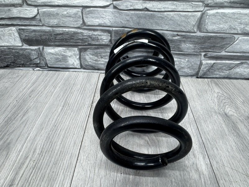 Пружина задняя, 2000 рублей, Москва