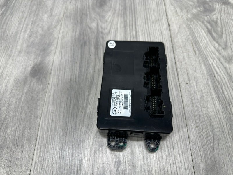 Блок электронный, 3000 рублей, Москва