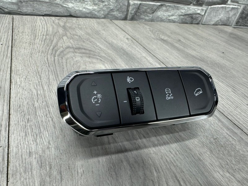 Блок кнопок, 2000 рублей, Москва