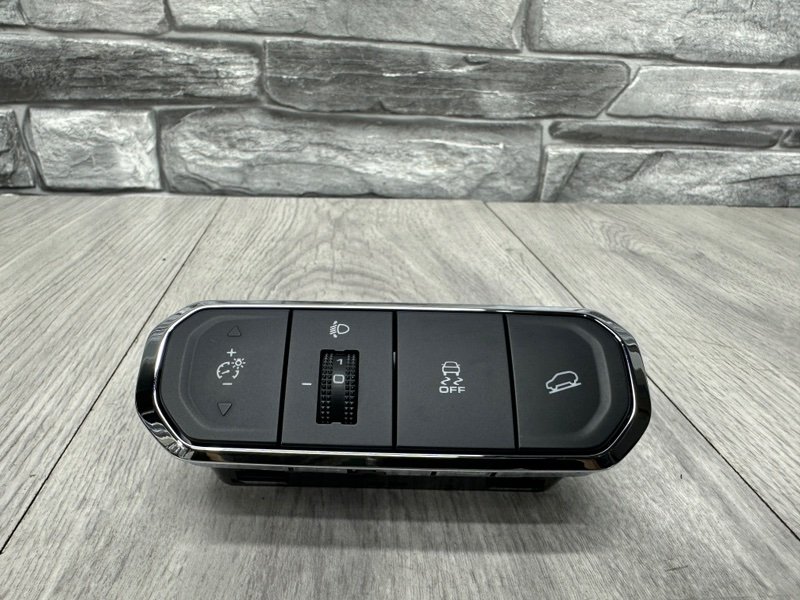 Блок кнопок, 2000 рублей, Москва