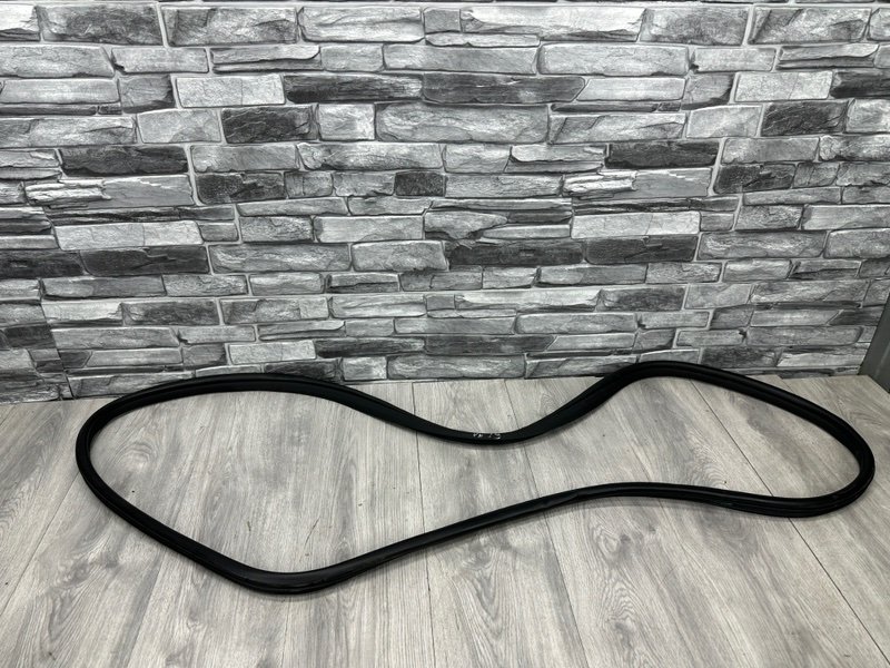 Уплотнительная резинка боковой двери, Москва