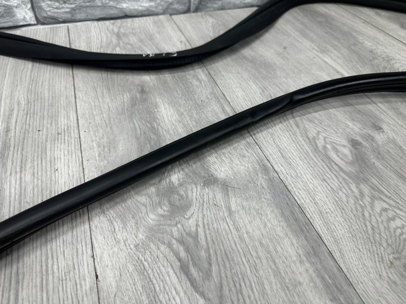 Уплотнительная резинка боковой двери, Москва