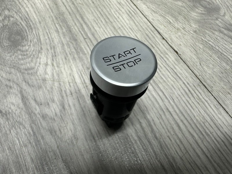 Кнопка старт-стоп, 1000 рублей, Москва