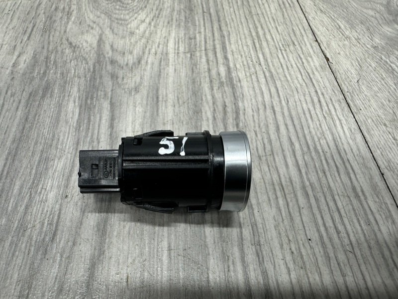 Кнопка старт-стоп, 1000 рублей, Москва