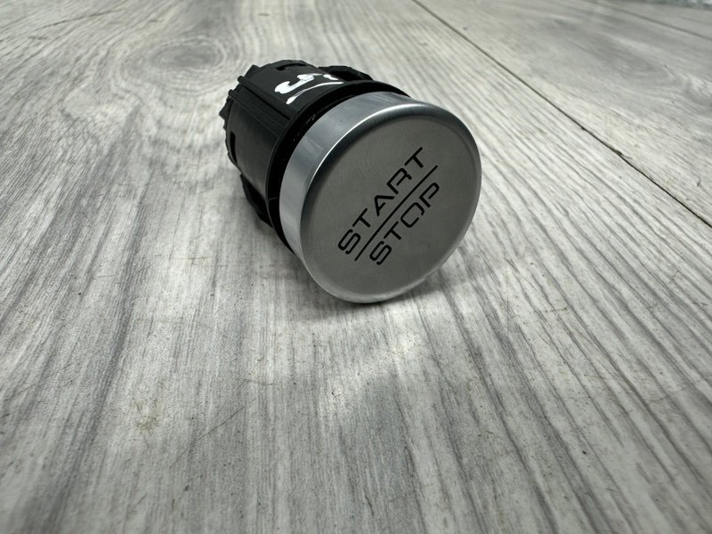 Кнопка старт-стоп, 1000 рублей, Москва