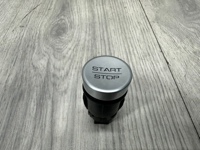 Кнопка старт-стоп, 1000 рублей, Москва