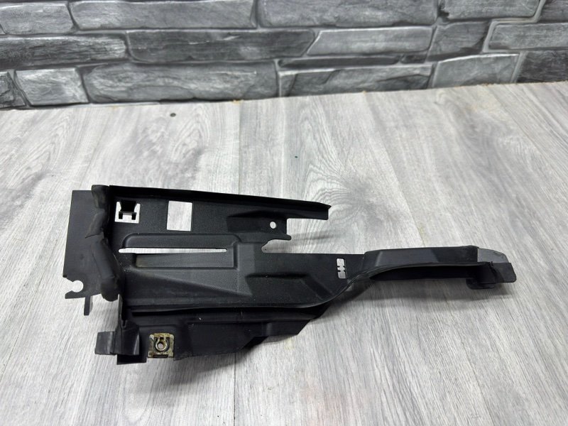 Накладка крыла, 1000 рублей, Москва