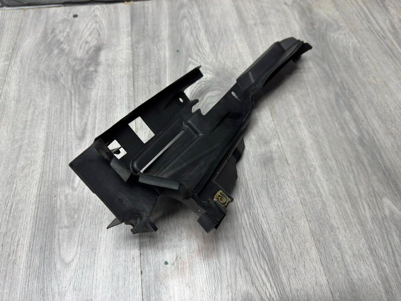 Накладка крыла, 1000 рублей, Москва