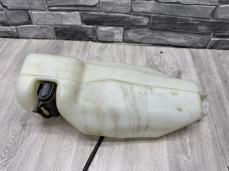 Бачок омывателя лобового стекла, 1000 рублей, Москва