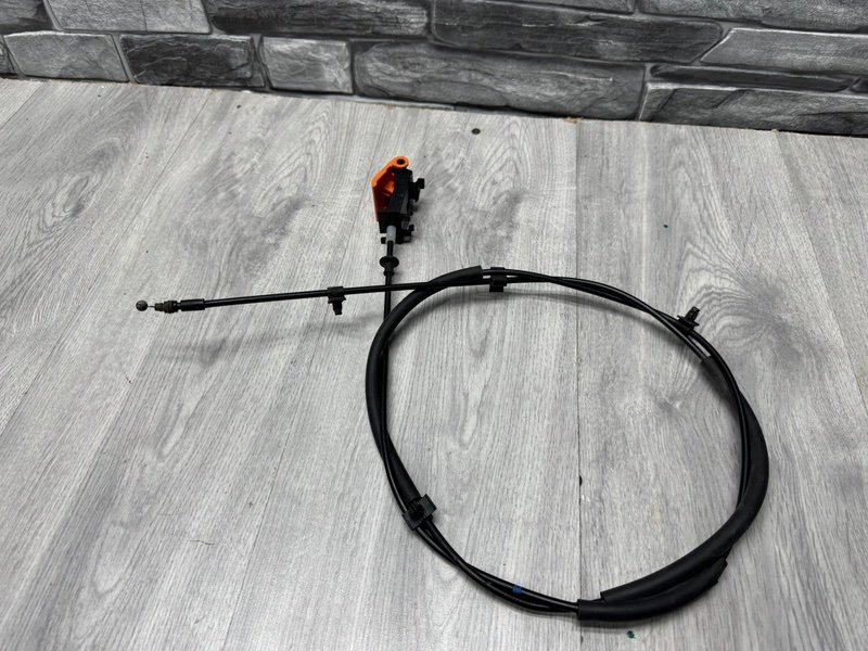 Трос замка капота, 8000 рублей, Москва